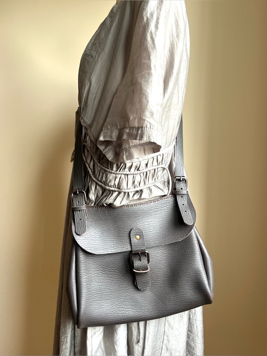 Handmade Handbags - Everyday Pebbled Leather Crossbody Bag - Dark Brown Brand New